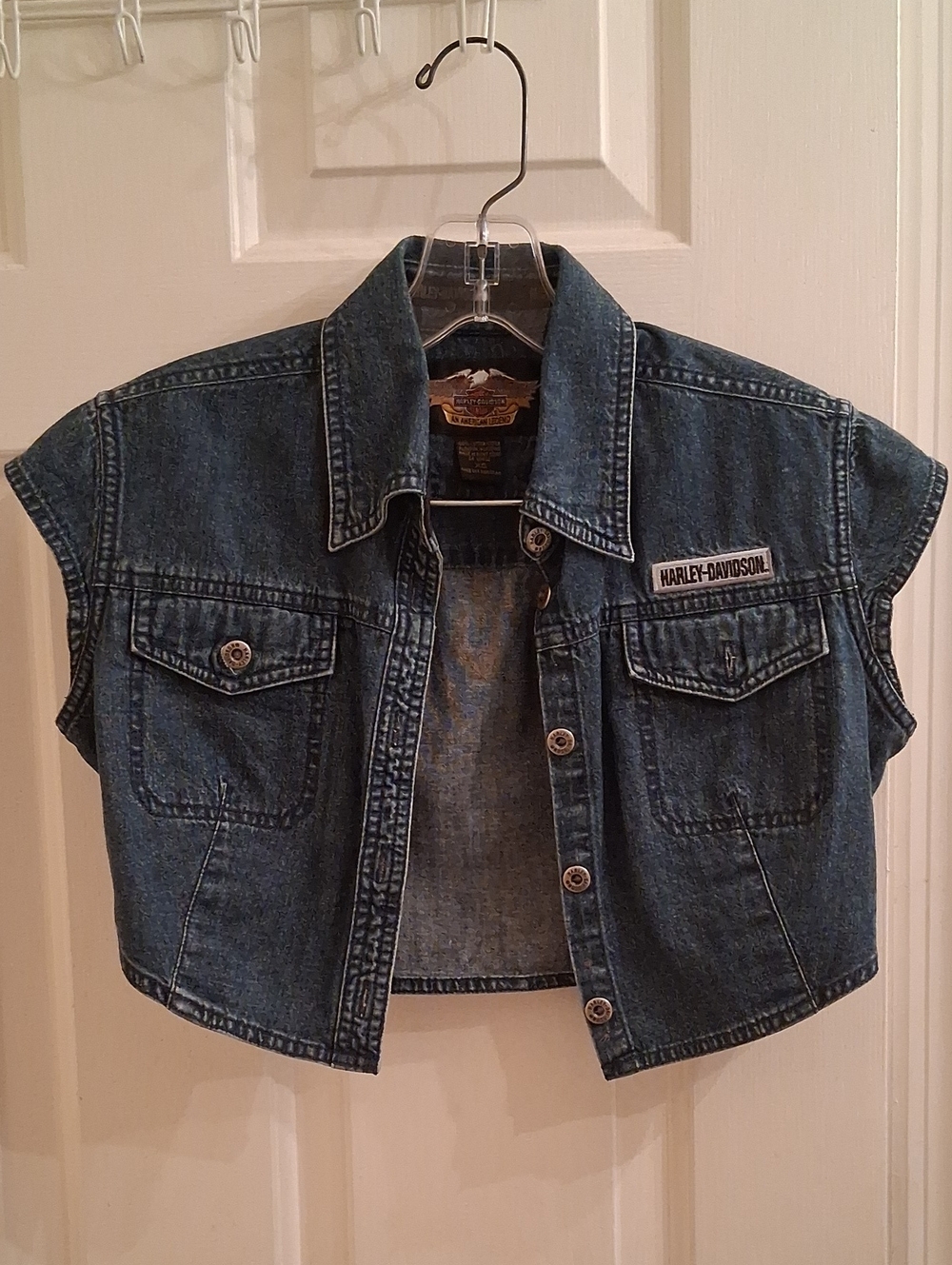 Harley-Davidson ladies Blue Denim Cropped Button-Front Vest